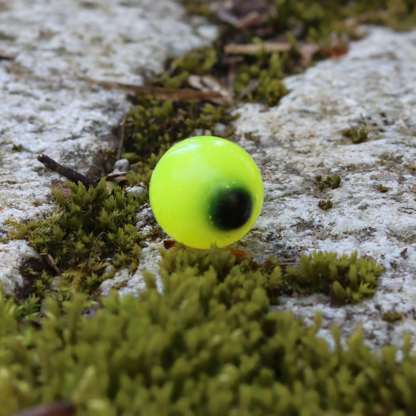 Embryo Soft Beads: Bright Chartreuse with Black Dot